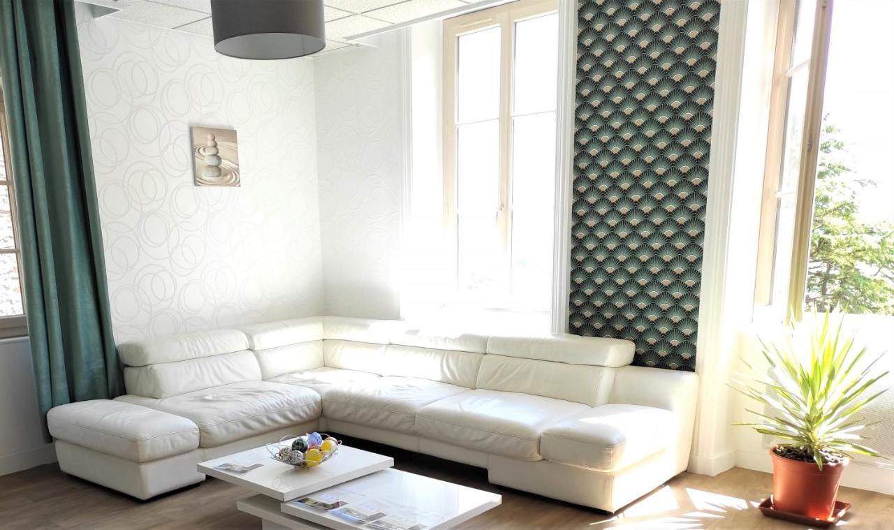 Appartement Oingt - Les Meubles Des Pierres Dorees Theize Buitenkant foto